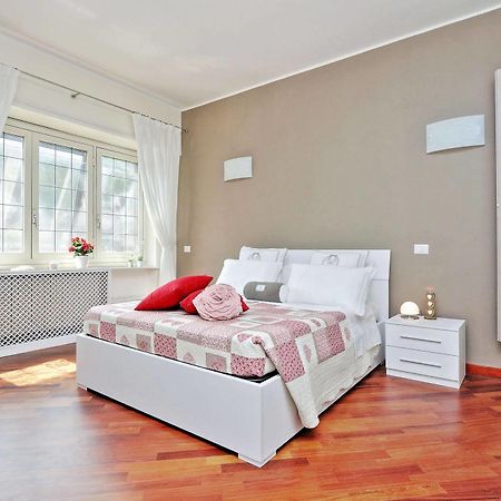 San Pietro Stazione Guesthouse ローマ エクステリア 写真