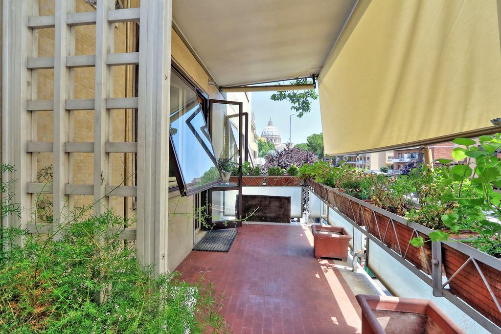 San Pietro Stazione Guesthouse ローマ エクステリア 写真