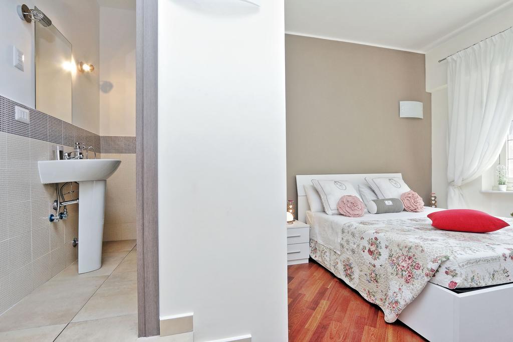 San Pietro Stazione Guesthouse ローマ エクステリア 写真