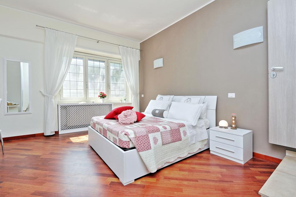 San Pietro Stazione Guesthouse ローマ 部屋 写真