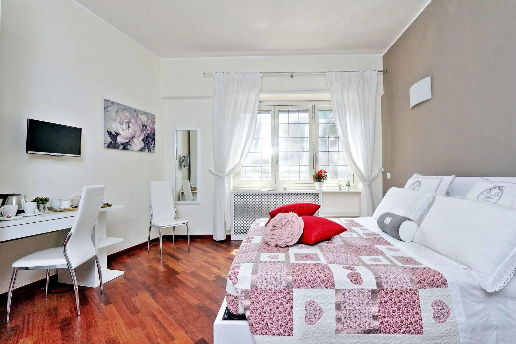 San Pietro Stazione Guesthouse ローマ エクステリア 写真
