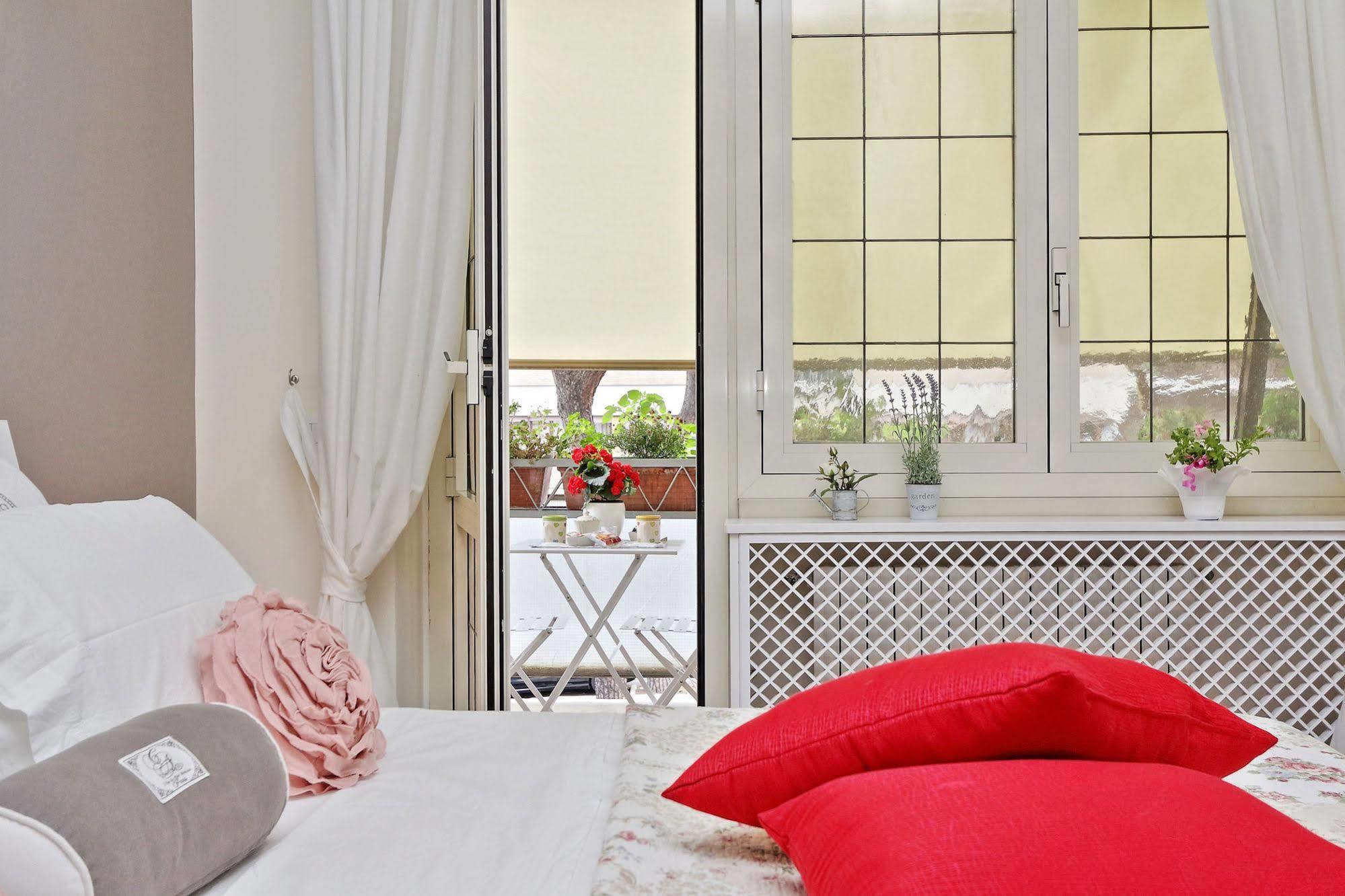 San Pietro Stazione Guesthouse ローマ エクステリア 写真