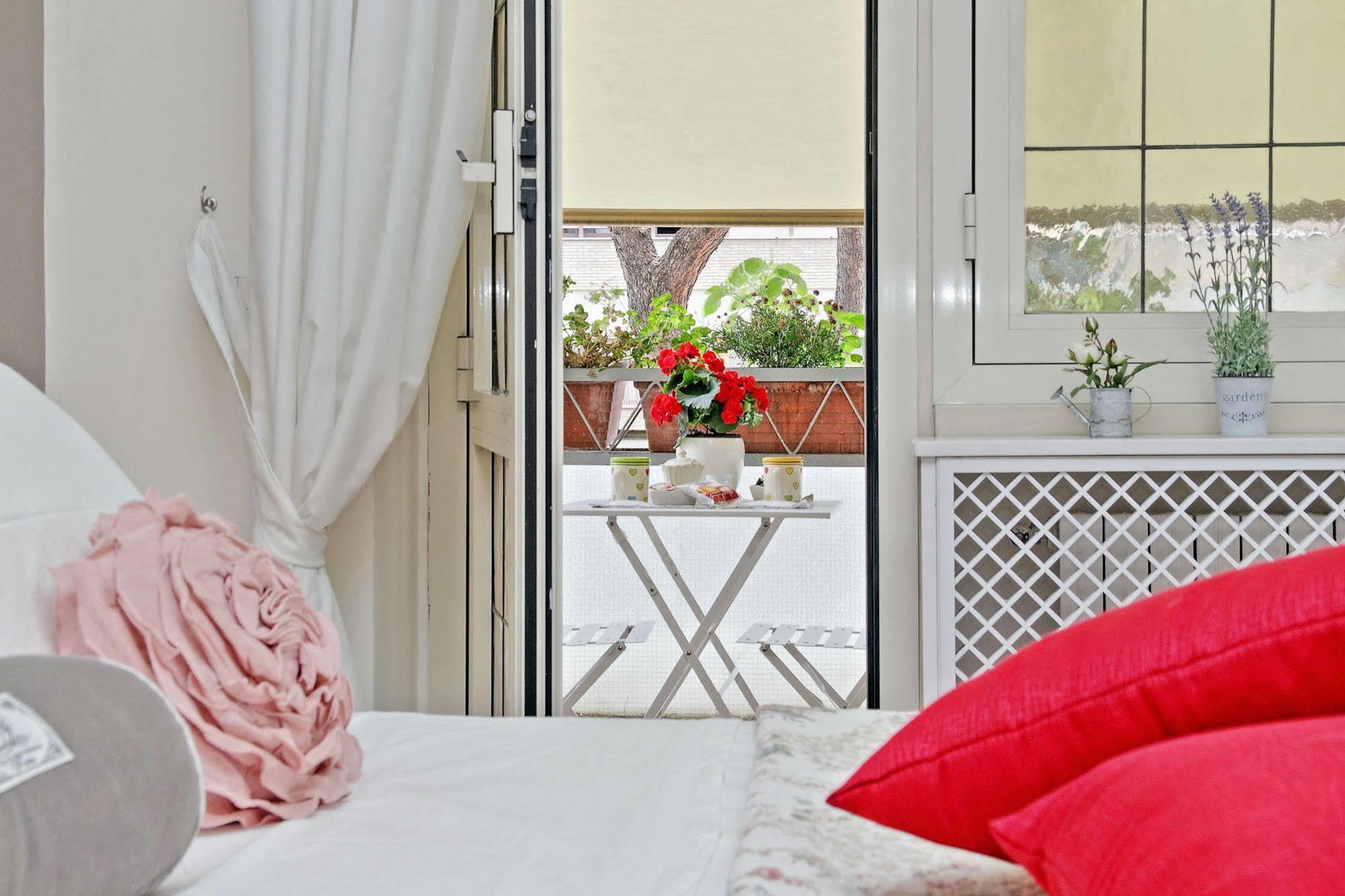 San Pietro Stazione Guesthouse ローマ エクステリア 写真